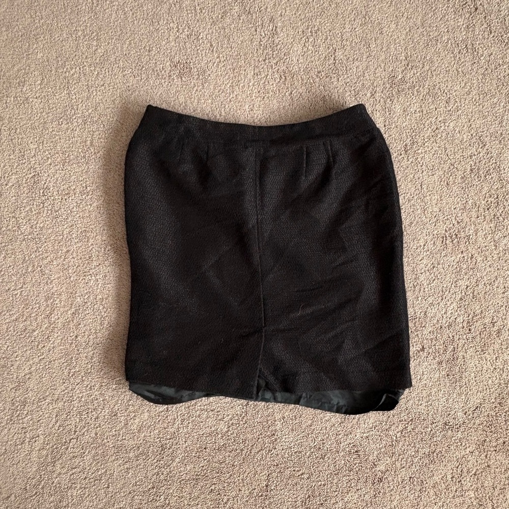 Women’s Ann Taylor Size 6P Skirt.